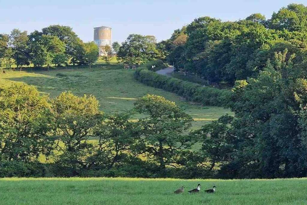 Willa Luxury Converted Water Tower In Flockton Emley Zewnętrze zdjęcie